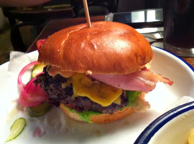 Dinner Stories Cocktail & Burger