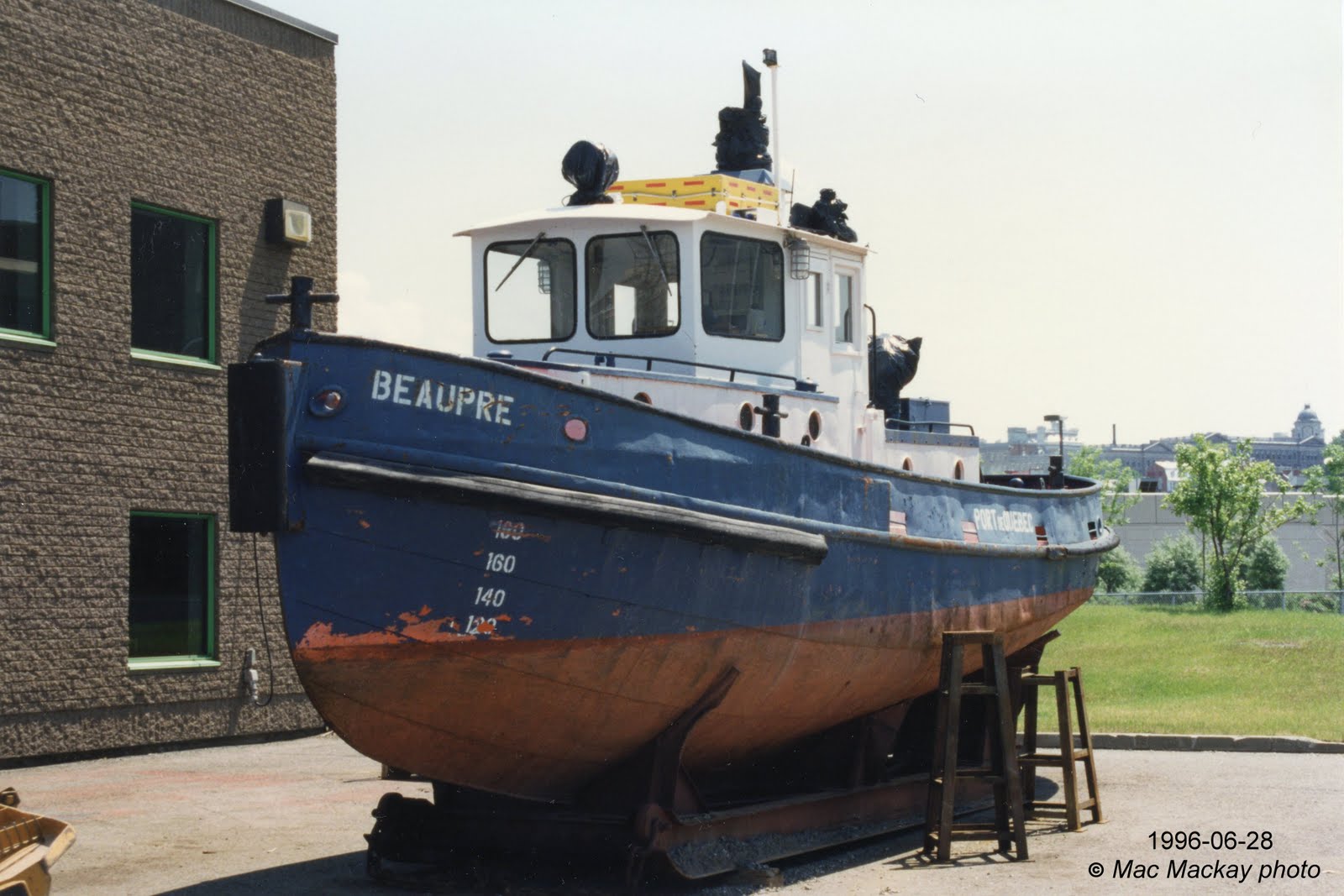 Tugfax Russel tug changes hands