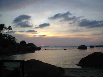 pantai tanjung tinggi (sunset)