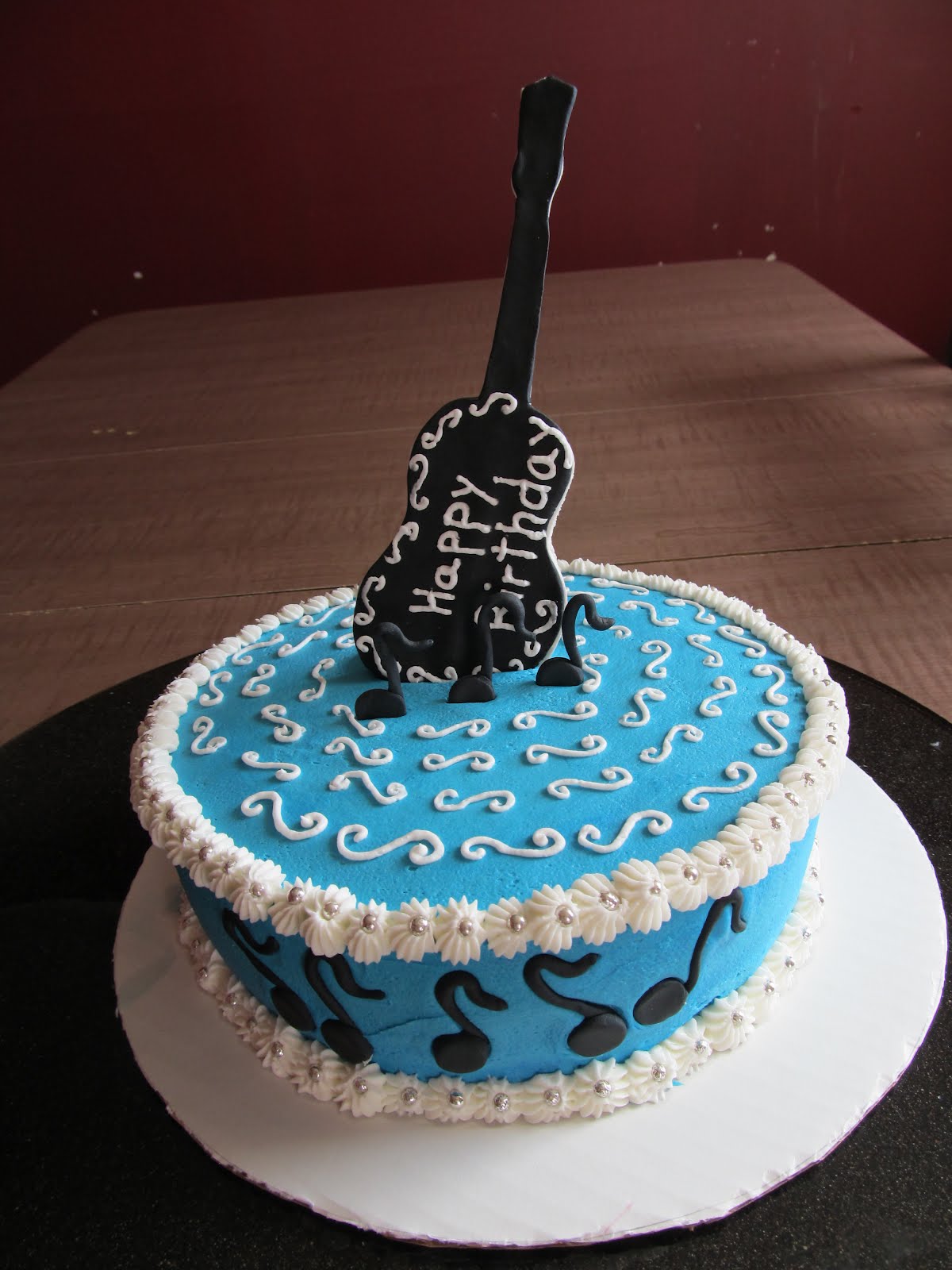 Cake Designs by Steph: Guitar birthday Cake!