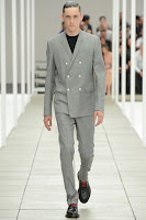Dior Homme светлосив костюм с двуредно сако