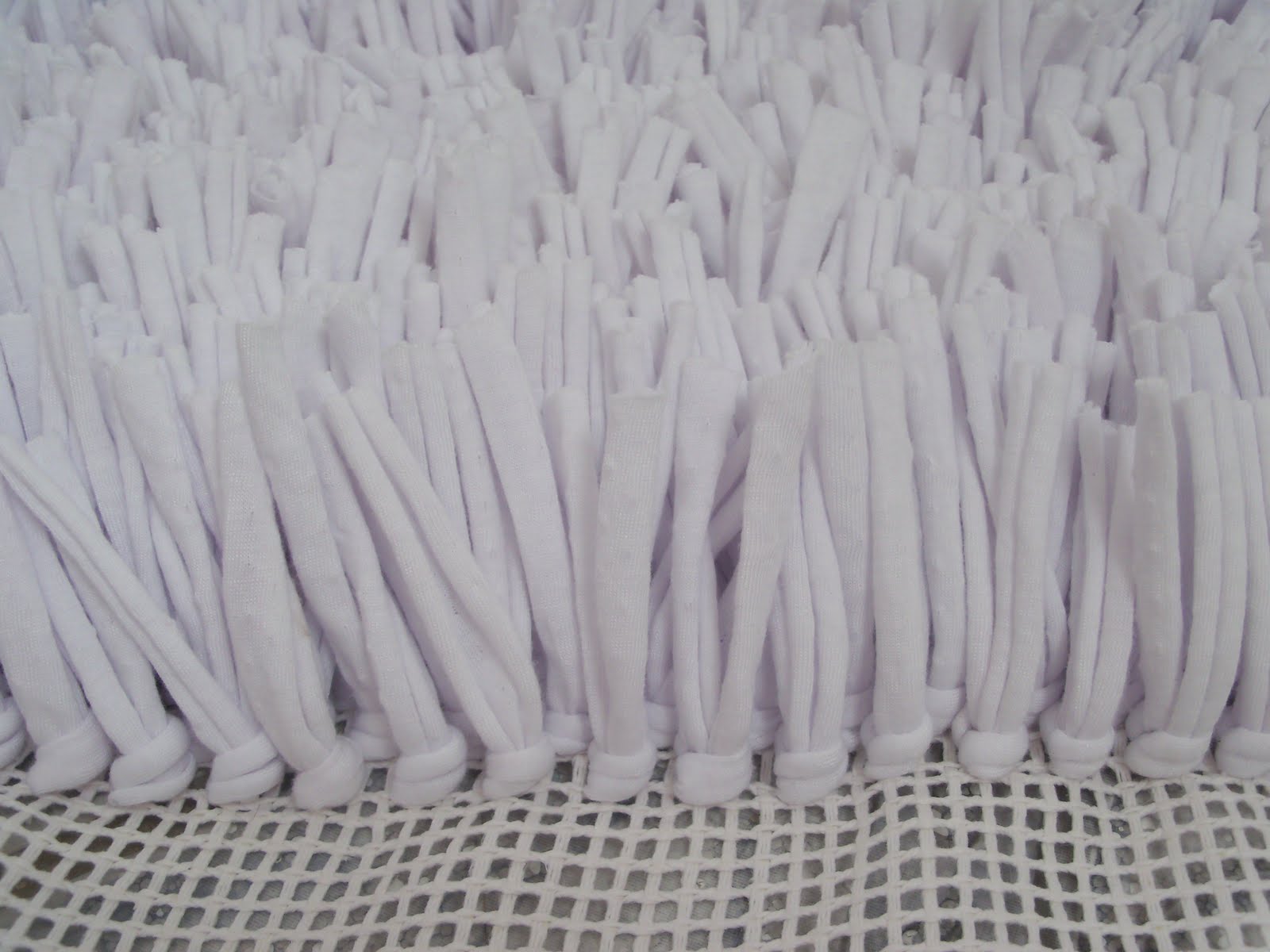 Cantinho da Gi: Amarradinho com fio de malha