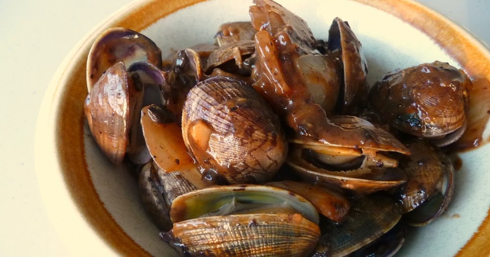 The Red Gingham Clams with Black Bean Sauce