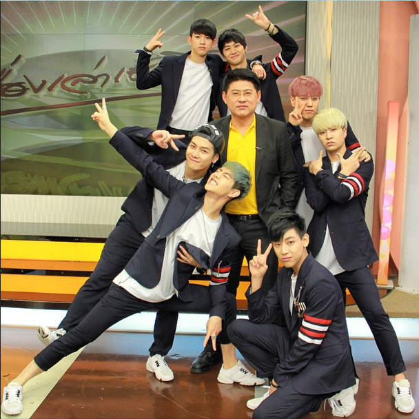 KPOP: GOT7 visits Thai news show 'เรื่องเล่าเช้านี้'
