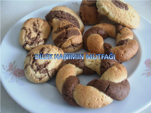 BEREKETLİ KURABİYE DİLEK HANIMIN MUTFAĞI