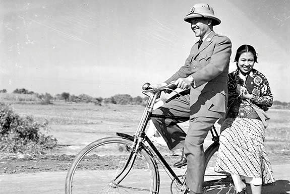 Muhammad Ilham BLOG Si Flamboyan Soekarno ( 1)