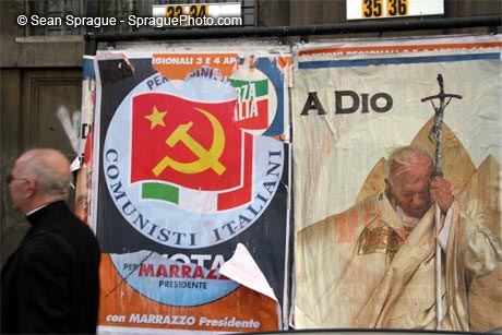 An Italian Poster on the funeral day of pope JP2
