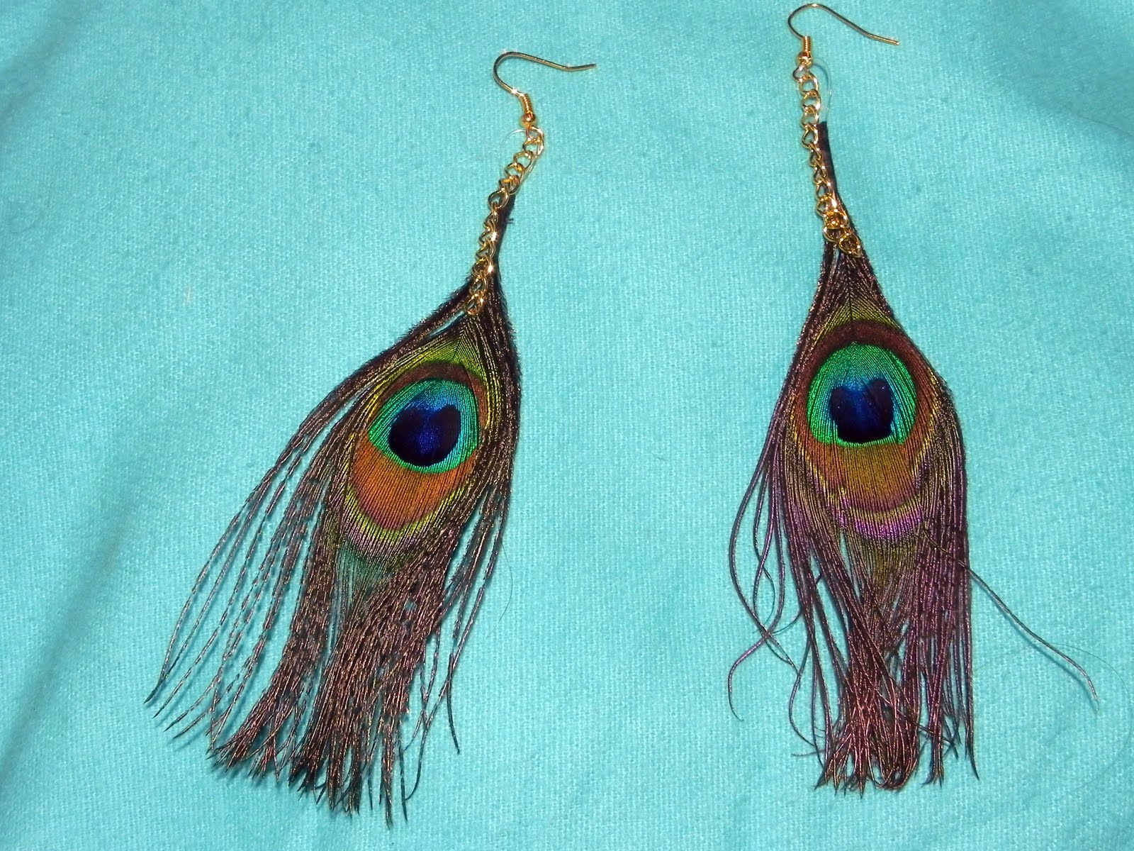 Smart n Snazzy 30 Days of DIY Day 8 DIY Peacock Feather Earrings