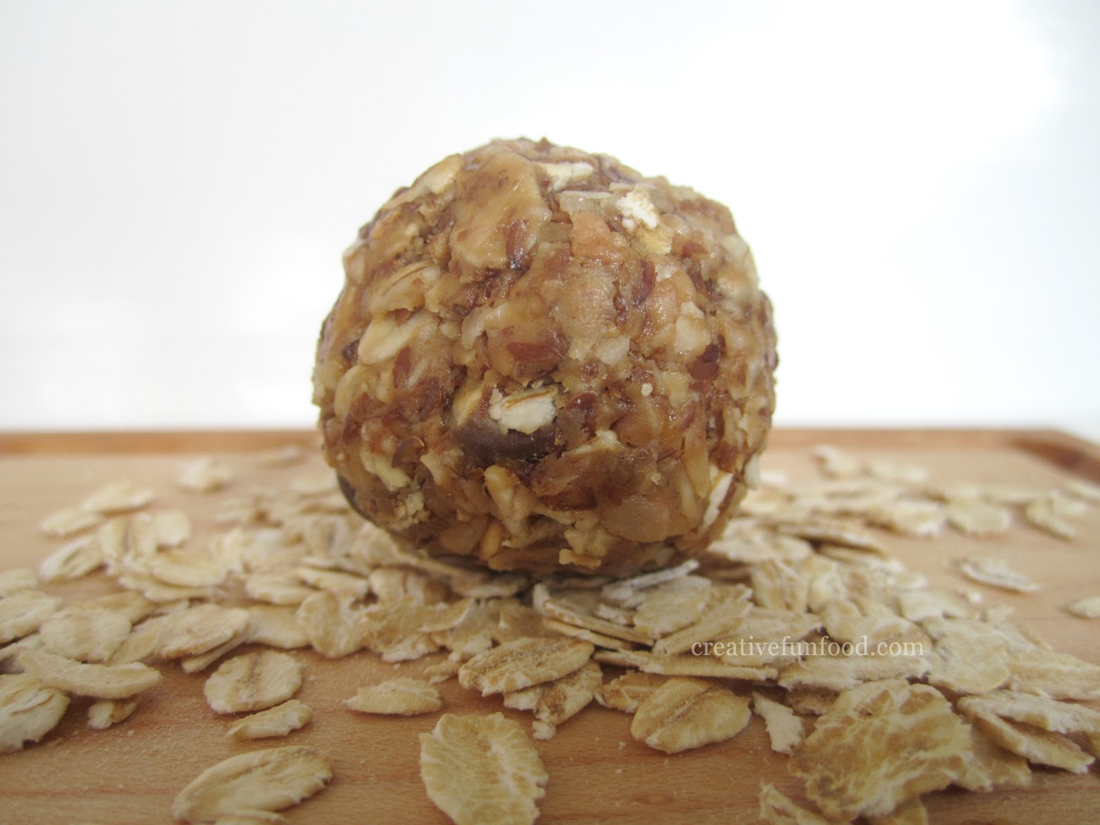 Creative Food Oatmeal Energy Bites