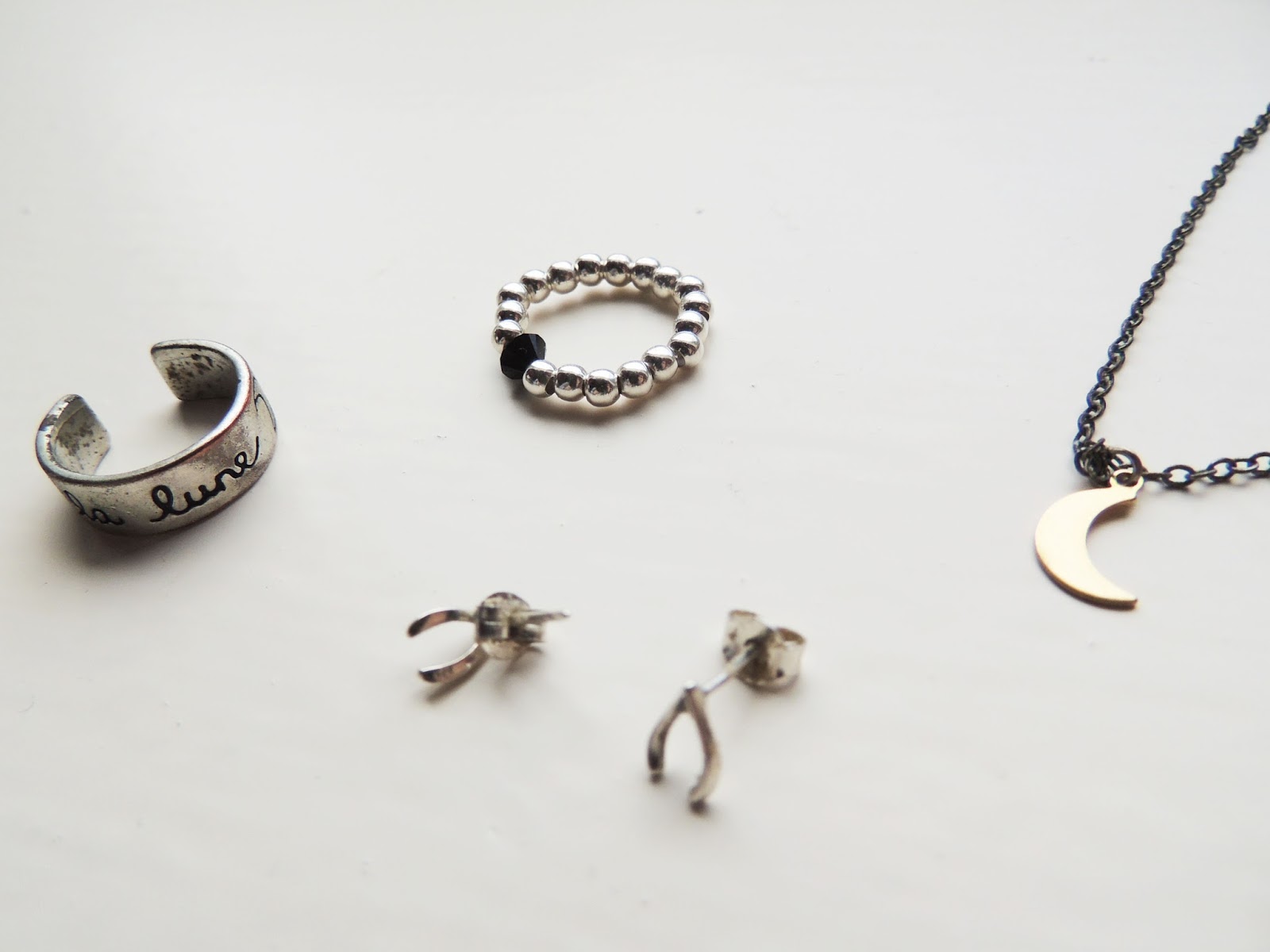 Staple Jewellery Items emiloue