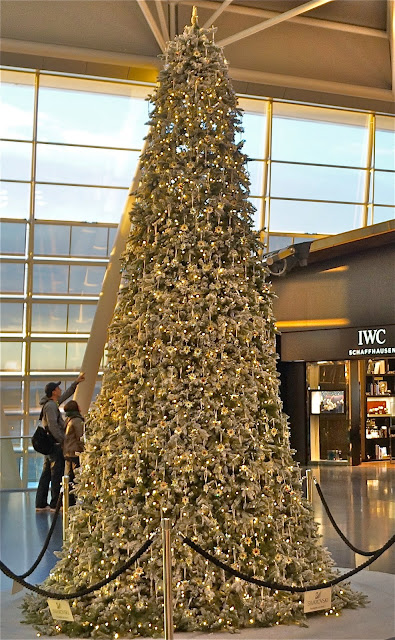 Swarovski Christmas Tree in Zurich Airport Zurich Airport, Switzerland