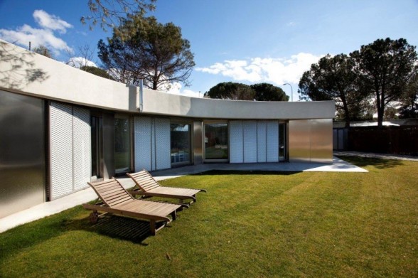 JC&M House by ALT Arquitectura