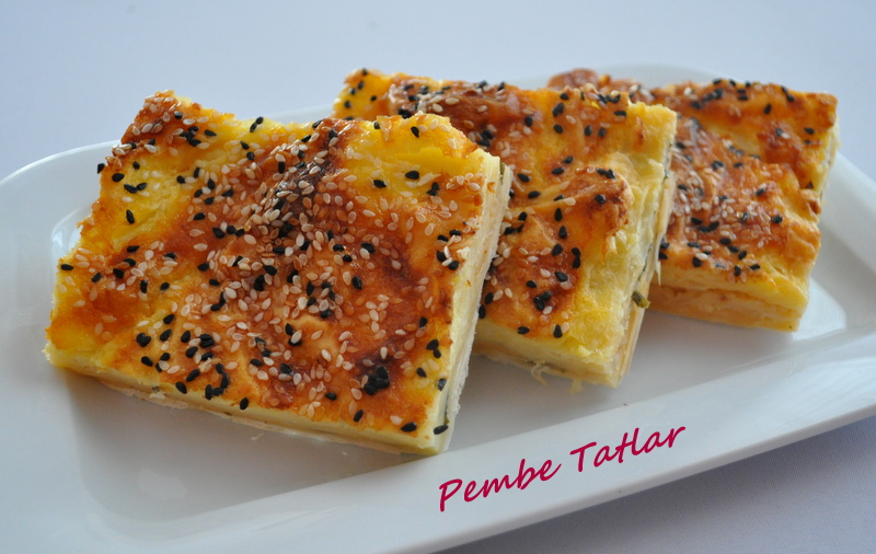 Pembe Tatlar Peynirli Yufka Böreği