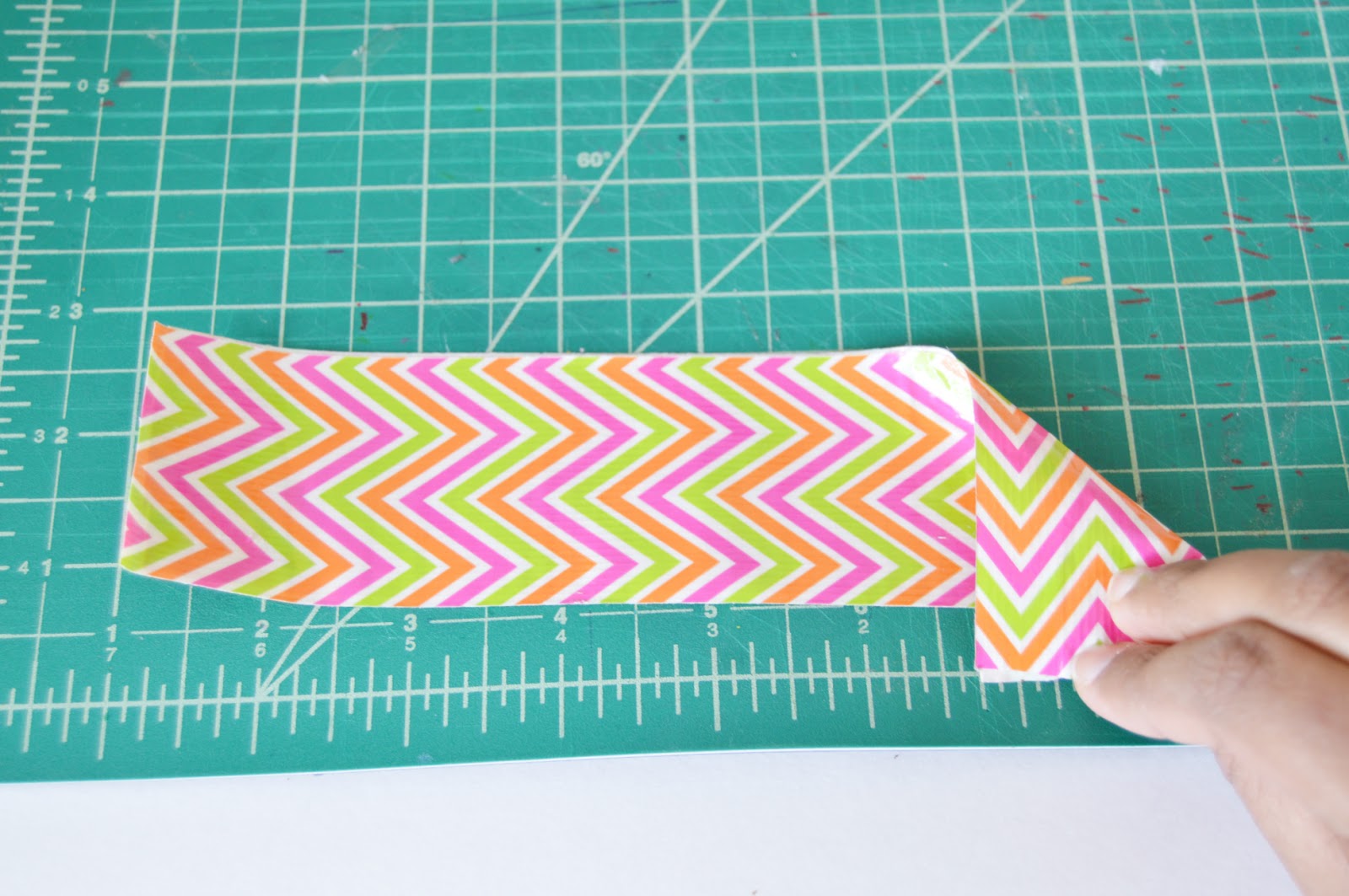 Vikalpah DIY Luggage Tag using duct tape