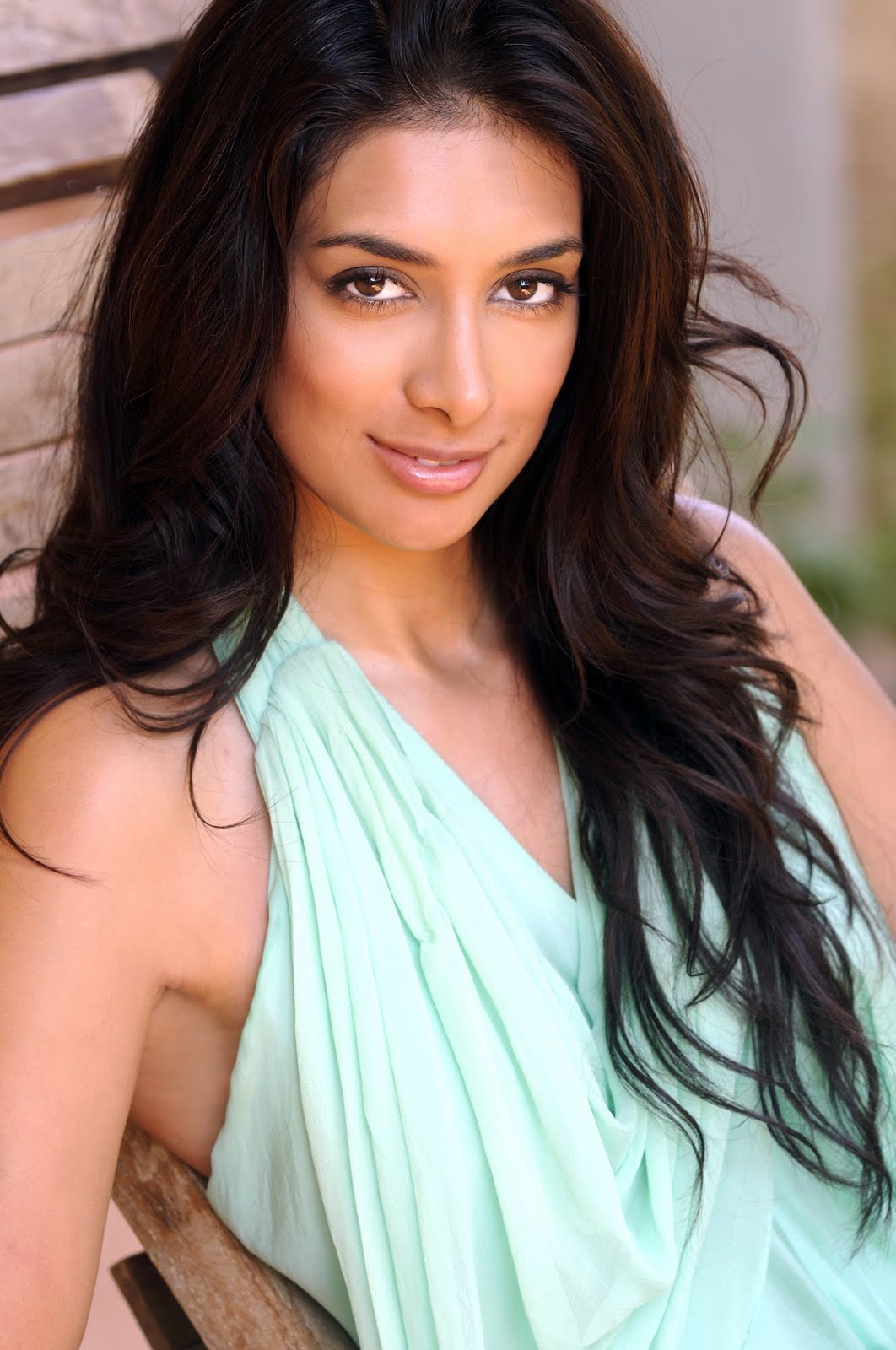 http://4.bp.blogspot.com/-8Rz_mKrNWBw/Tdewfml682I/AAAAAAAAAtM/yDV0cdfthsA/s1600/PREETI_DESAI_4.jpg
