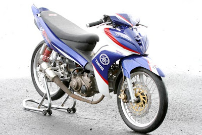 DATA MODIFIKASI Ban : Corsa Pelek : TDR 1.60-17 Karburator : PM 24 mm Pengapian : Rextor Pro Drag RR Sokbreker : YSS atau Daytona Motor modifikasi juviter z mp3