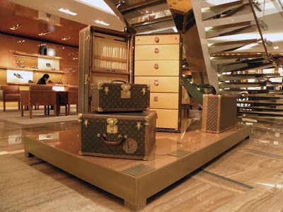Nob: Exclusive Sneak Preview: Maison Louis Vuitton Etoile in Rome