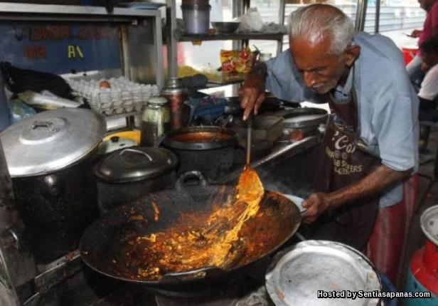 Pak Cik Jual Mi Goreng RM2.50 Jadi Viral Abdul Karim Pakir