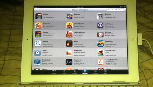 Apple iPad 2 MC764LL/A Tablet (64GB, Wifi + Verizon 3G, Black) 2nd Generation-4