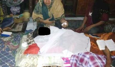 bocah 5 tahun meninggal karena petasan Malam Tahun Baru; Ingat, Main Perempuan dan Petasan itu Berbahaya Nak!!!