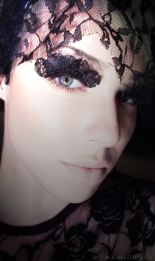 Monroe Misfit Makeup Beauty Blog FOTD Black Lace Lashes