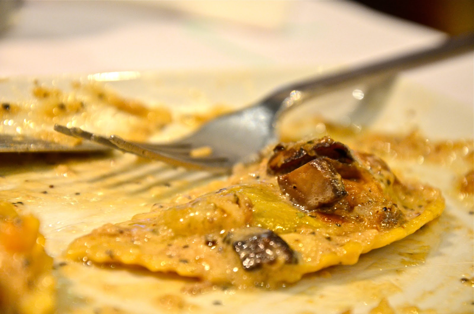 Living to EAT Mushroom Ravioli Dhs 59, Romano's Macaroni Grill DFC