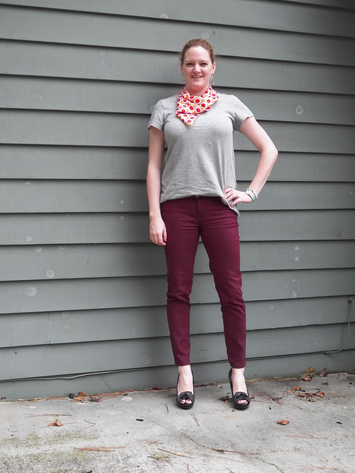 [OOTD] Can I Wear a TShirt to Work (in an Office)? The Blue Hour