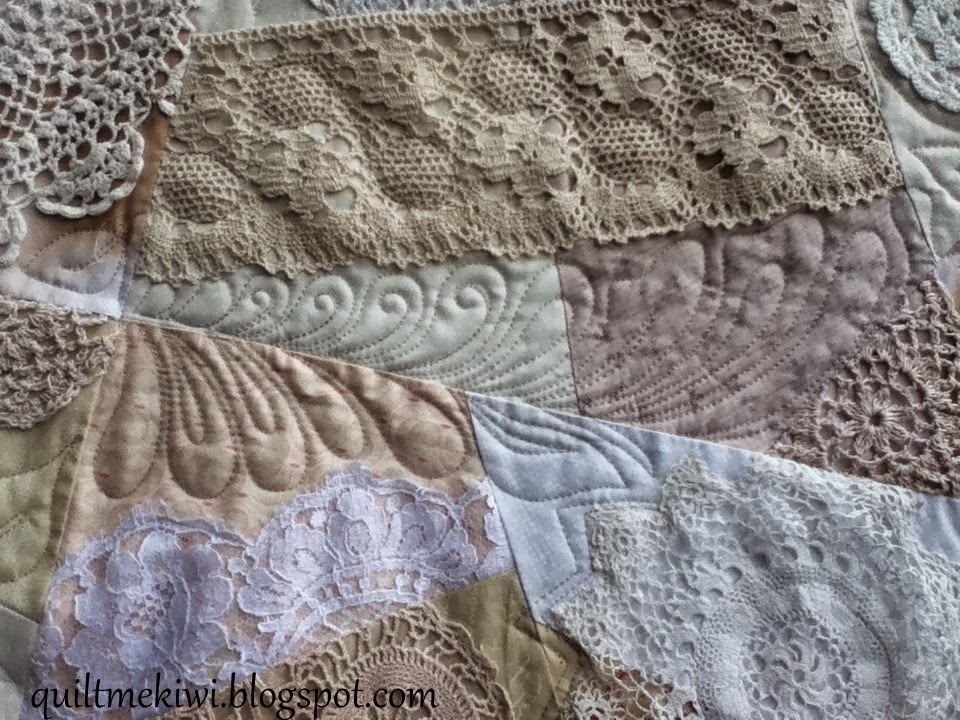 quiltmekiwi Antique lace and a mystery quilt