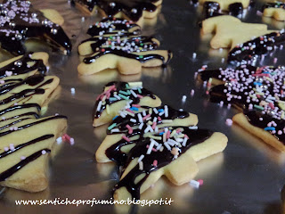 Biscotti di Natale frolla e cioccolato Biscotti di Natale frolla e cioccolato