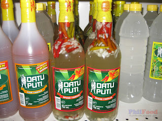 vinegar vinegar - Filipino condiment