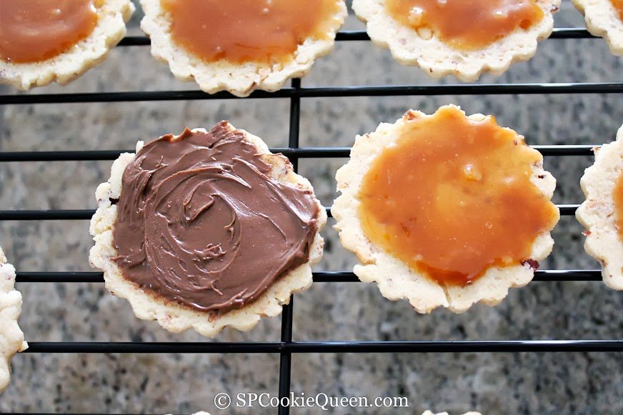 SPCookieQueen Hazelnut Shortbread Cookies filled with Nutella and