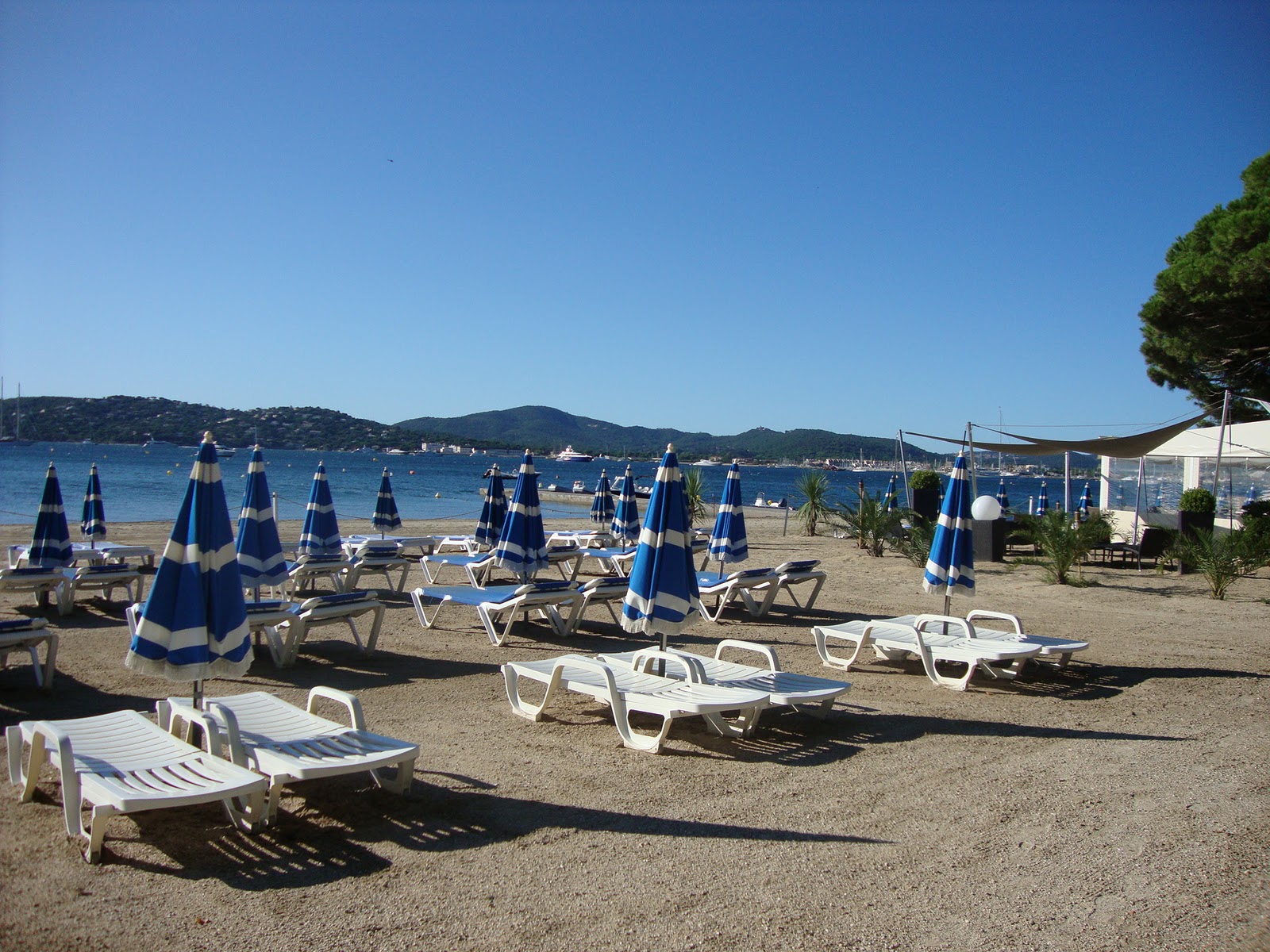 Villa in Les Rives de Beauvallon for rent, Var, South of France