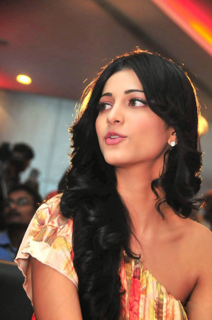 Shruti Haasan high resolution pictures - HIGH RESOLUTION PICTURES
