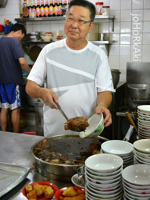 Lau Ah Tee Bak Kut Teh in Sinagpore 老亚弟肉骨茶 Lau-Ah-Tee-Bak-Kut-Teh-Sinagpore-老亚弟肉骨茶