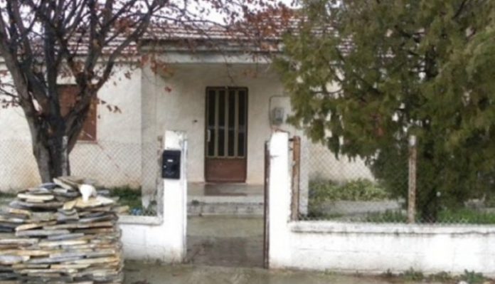 Την ανάγκασε να πιει πετρέλαιο και την έκαψε ζωντανή! Το μαρτύριο μιας 26χρονης από τα χέρια του «προστάτη» της Την ανάγκασε να πιει πετρέλαιο και την έκαψε ζωντανή! Το μαρτύριο μιας 26χρονης από τα χέρια του «προστάτη» της