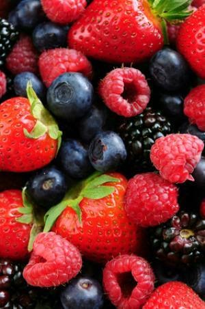 Eating Berries Benefits The Brain