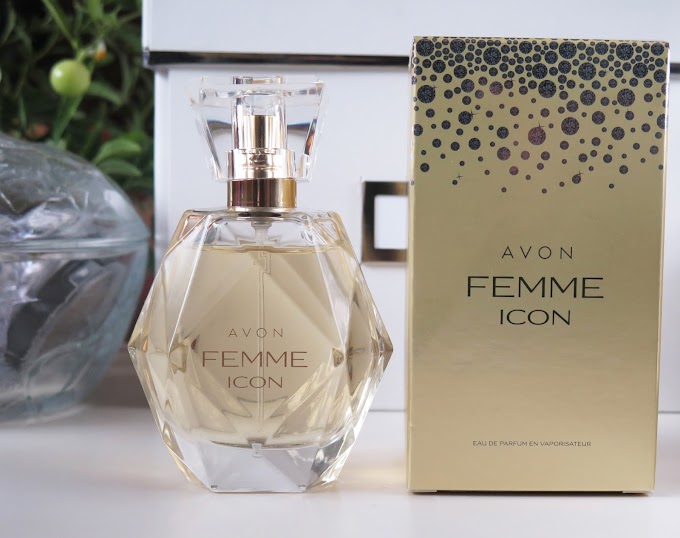 AVON Kvapusis vanduo „Femme Icon“