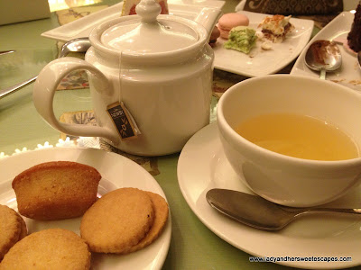 Shakespeare and Co tea and biscuits