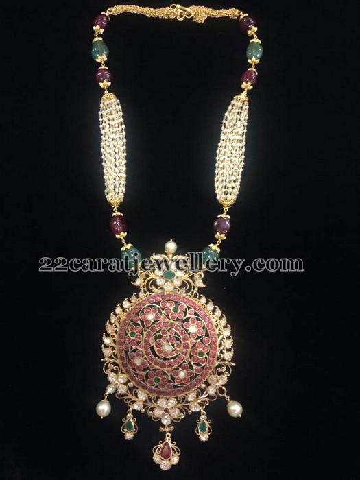 Pearls Chain Round Temple Pendant Jewellery Designs