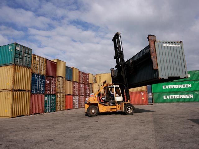 Exportaciones bolivianas del primer trimestre del 2015 cayeron en 28% - Bolivia informa Exportaciones de Bolivia