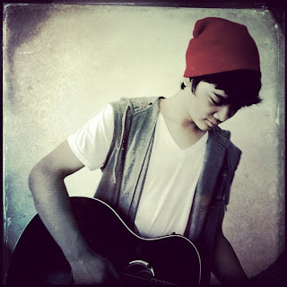 Kunci gitar  Mikha Angelo - Love of My Life