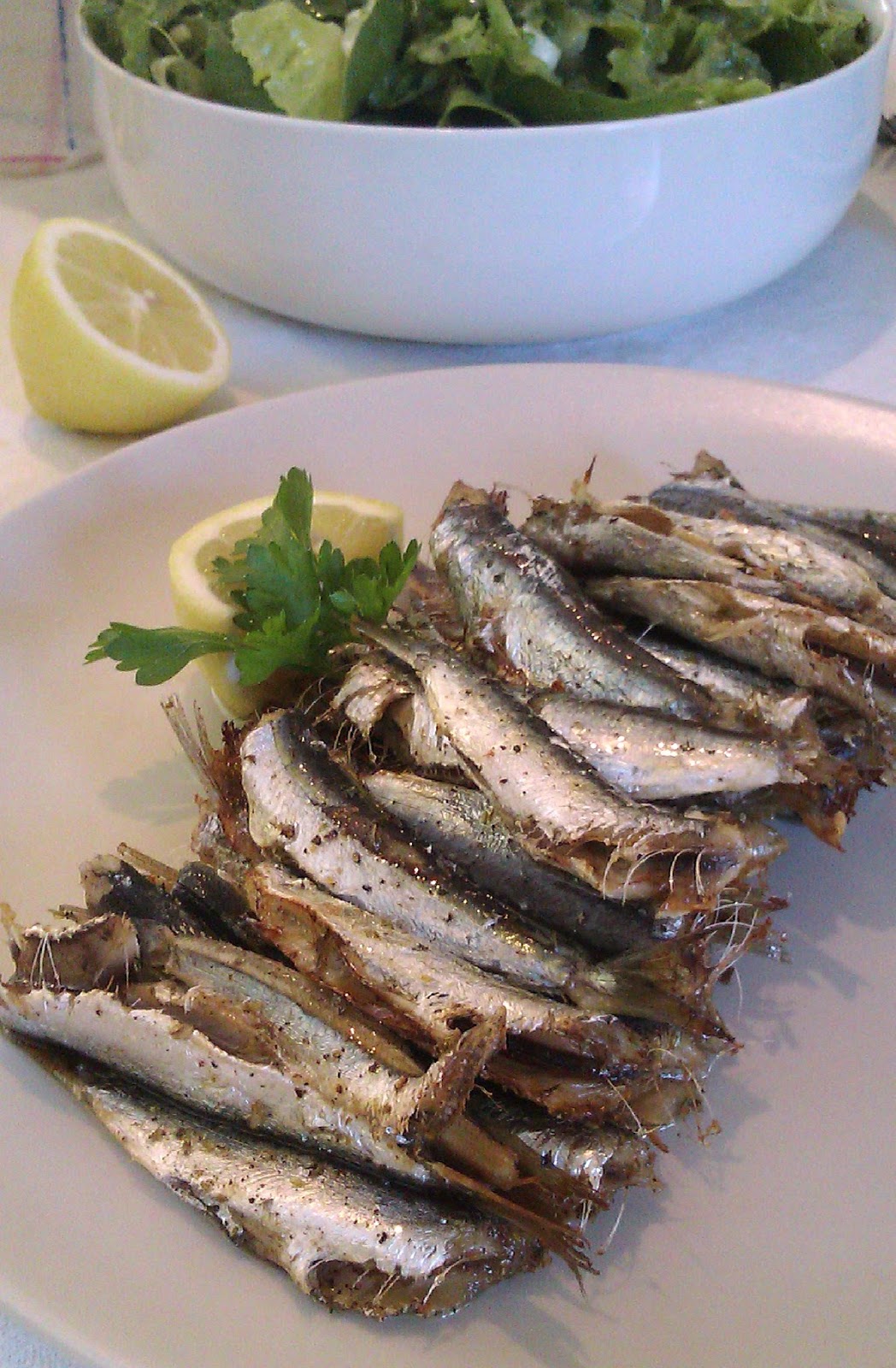 eMammm! Sardeles Ladolemono Sardines with Lemon Sauce