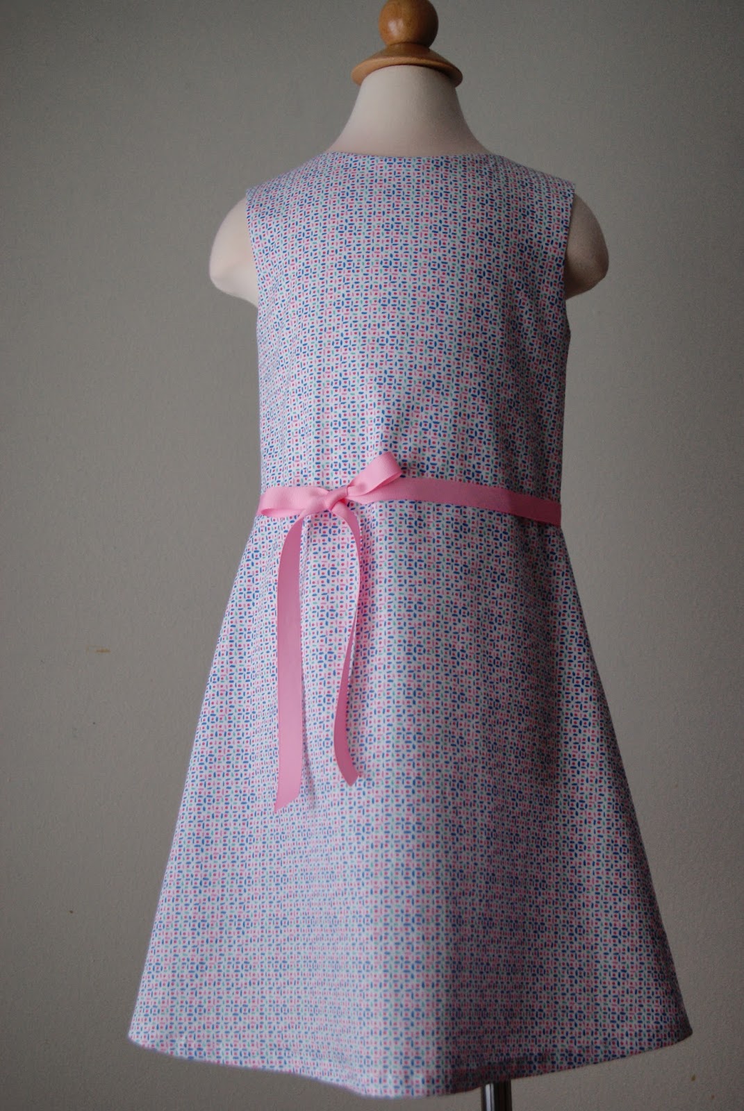 Pattern 8 Stof book nest full of eggs