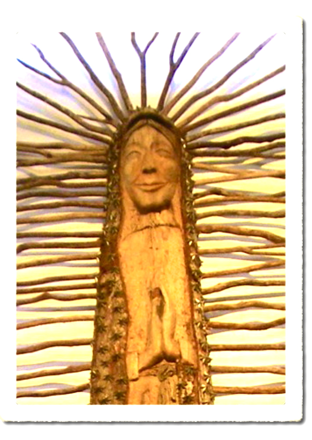 http://4.bp.blogspot.com/-8i6pz4iD0IU/TZToMol-X6I/AAAAAAAAA-w/fihBoC0xfi8/s1600/tree+goddess.jpeg