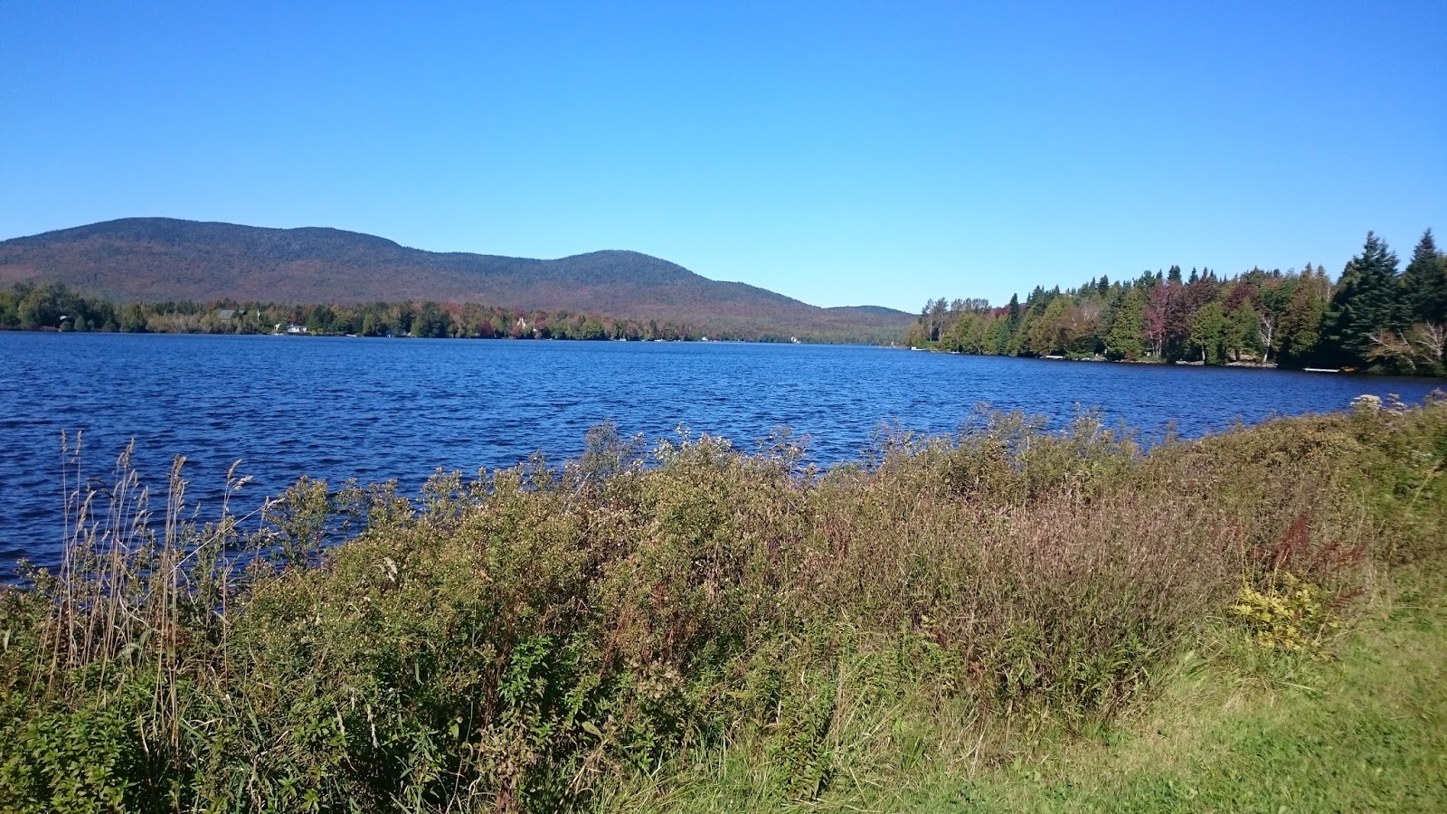 Lalloux [Road trip Canada] Jour 4 Le lac Mégantic et la maison du