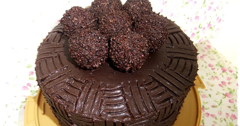 Tested &amp; Tasted: Chocolate Fudge Cake
