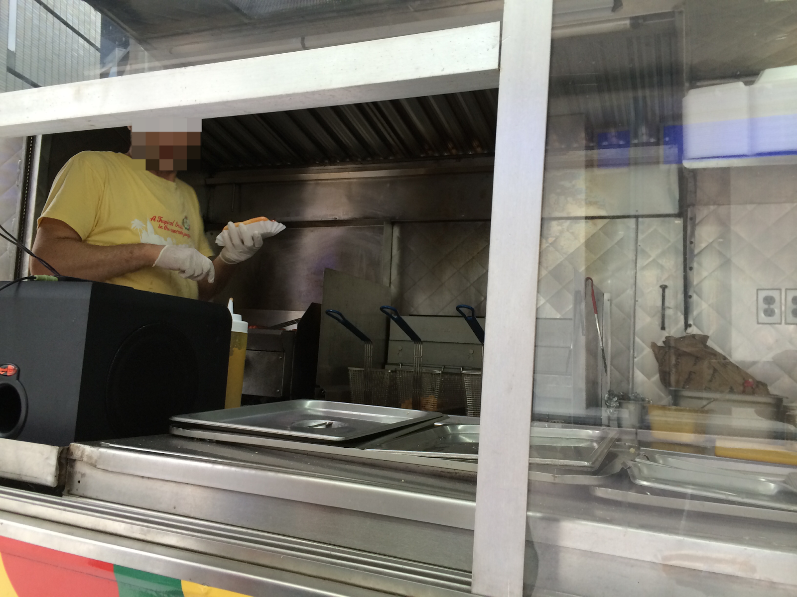 Hot Dog From Papaya King (Truck) / パパイヤキング（トラック）のホットドッグ I'm Made of