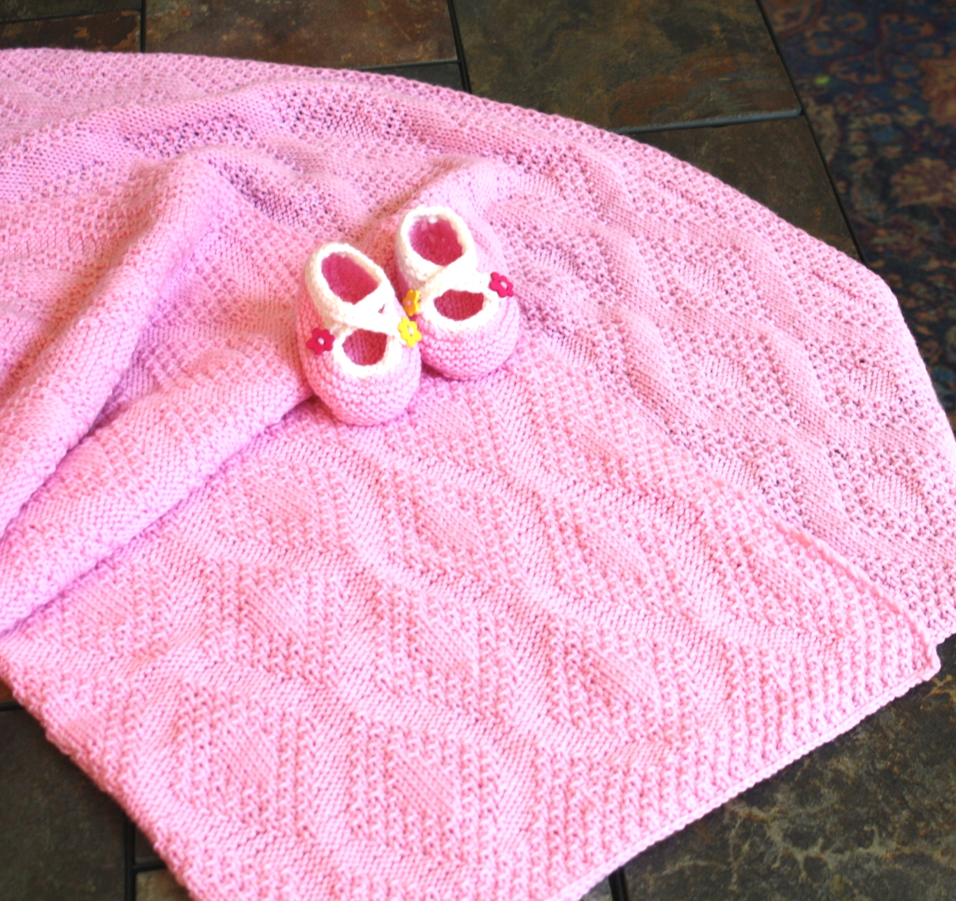 All Knitted Lace: A year of Babies (and baby blankets)
