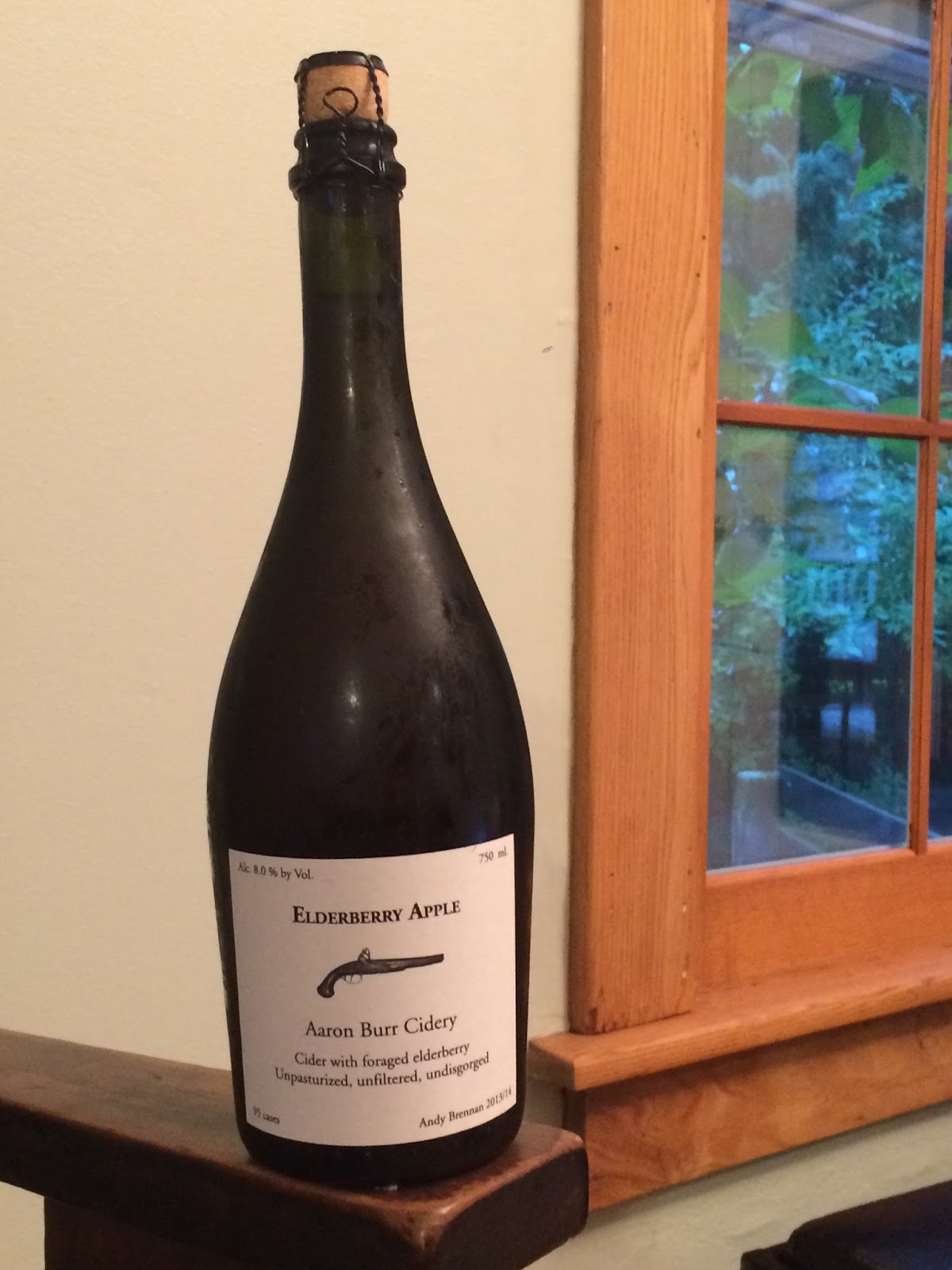 Along Came a Cider: Cider Review: Aaron Burr&rsquo;s Homestead Elderberry Apple