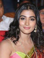 Pooja Hegde glamorous photos at Manam event-cover-photo